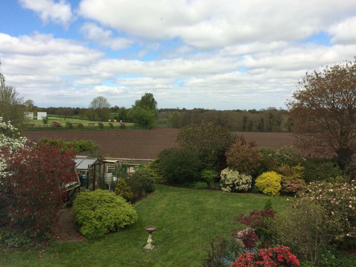 Porthkerry House Bed And Breakfast Little Budworth Eksteriør billede