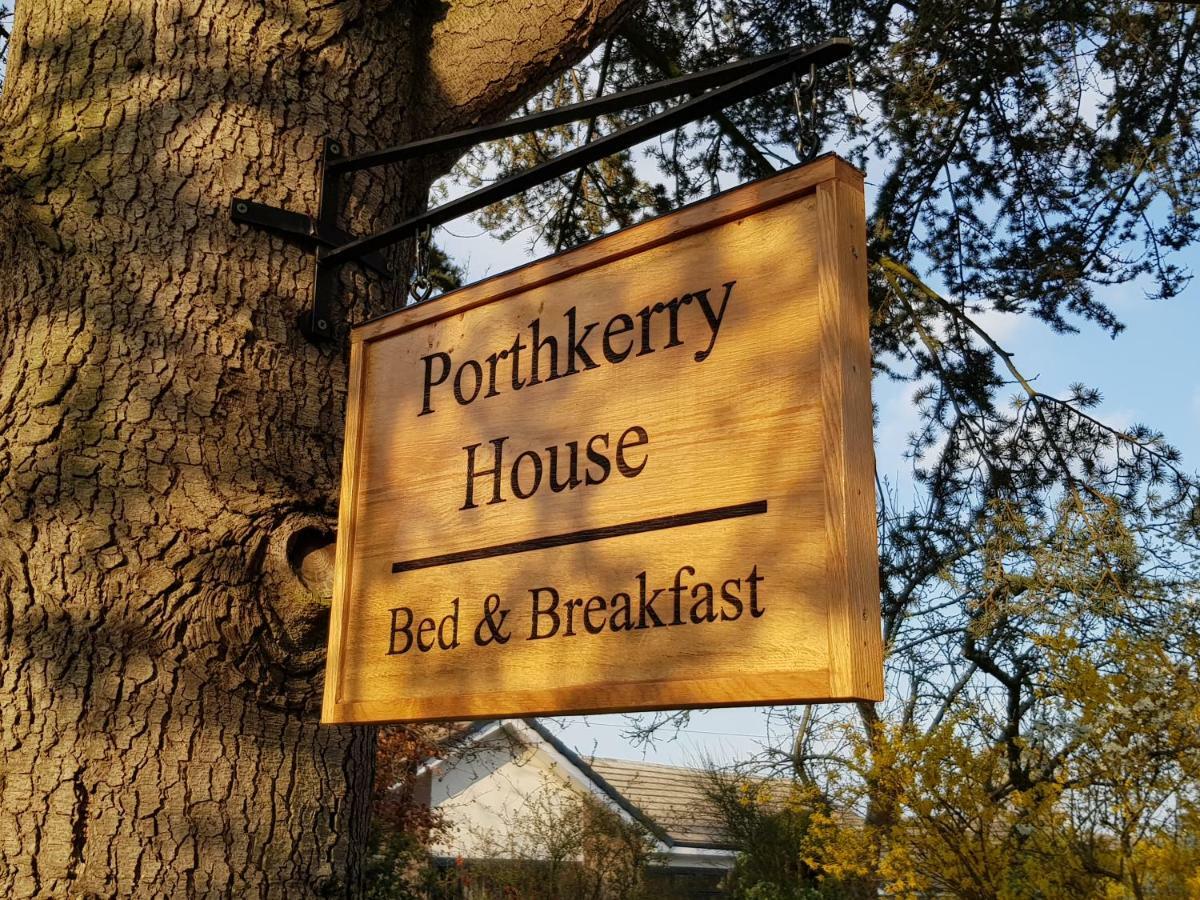 Porthkerry House Bed And Breakfast Little Budworth Eksteriør billede